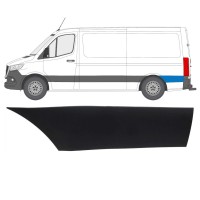 Moldura lateral do guarda-lamas traseiro atrás da roda para Mercedes Sprinter 2018- / Esquerdo 16643
