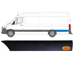 Moldura lateral do guarda-lamas traseiro com Luz para Mercedes Sprinter 2018- / Esquerdo / Conjunto 12971